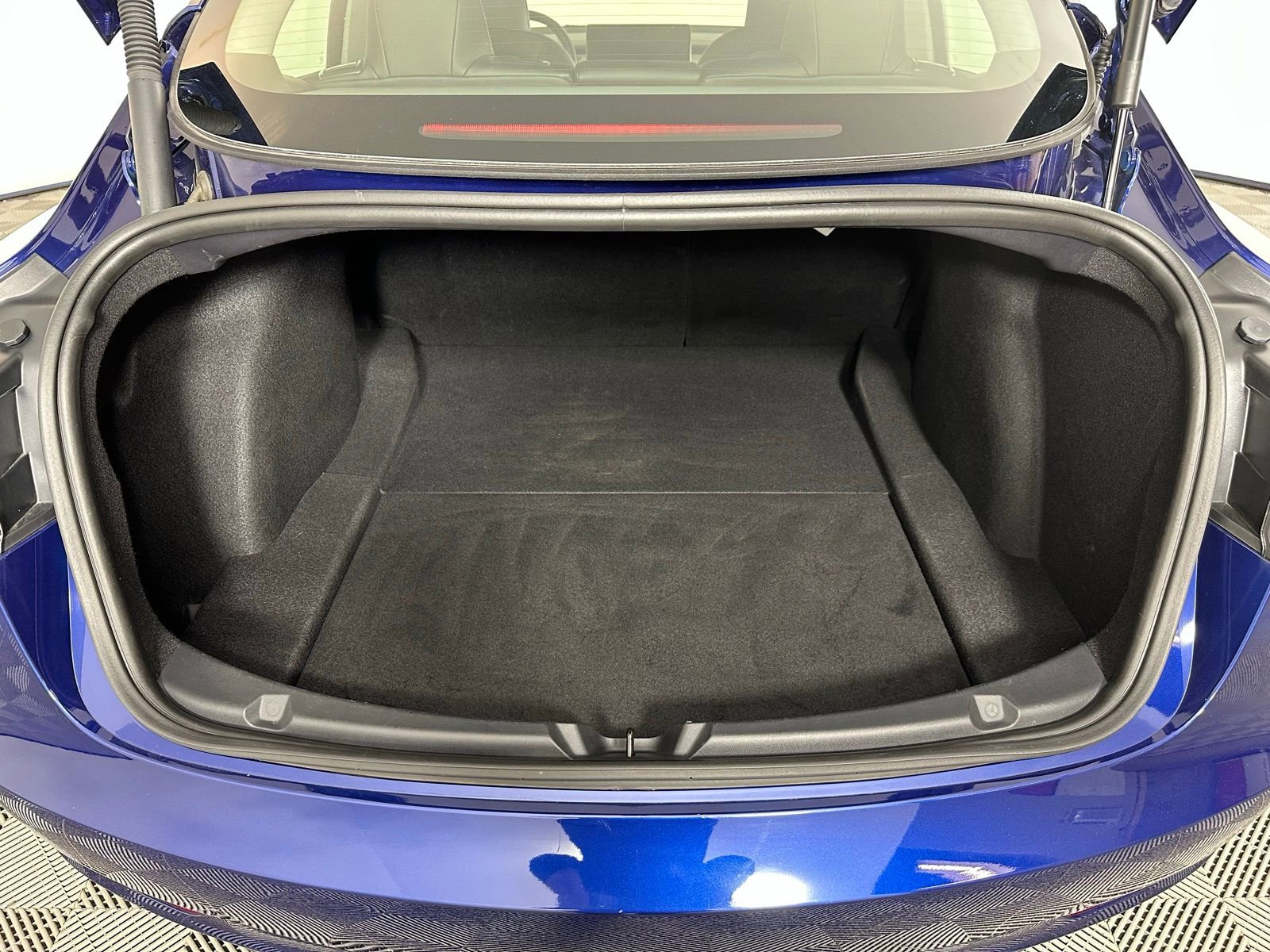 Used 2023 Tesla Model 3 Standard Range RWD image 26