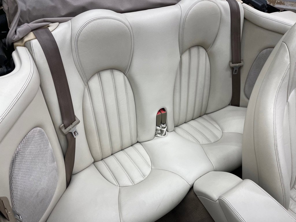 Used 1999 Jaguar XK8 image 29