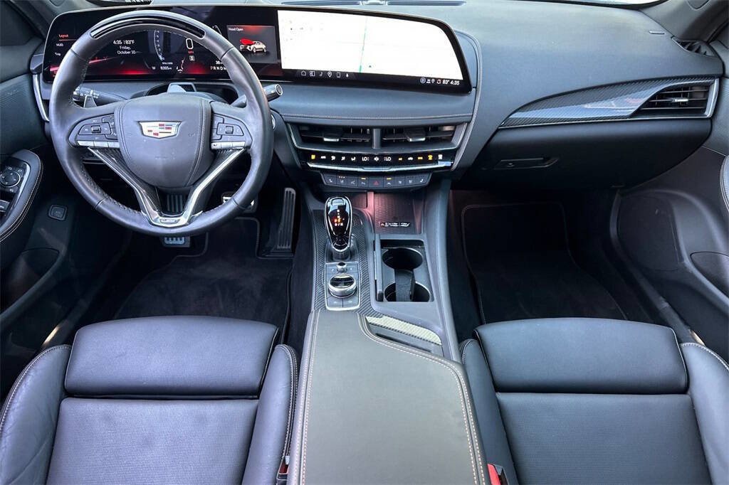 Used 2025 Cadillac CT5 V image 13