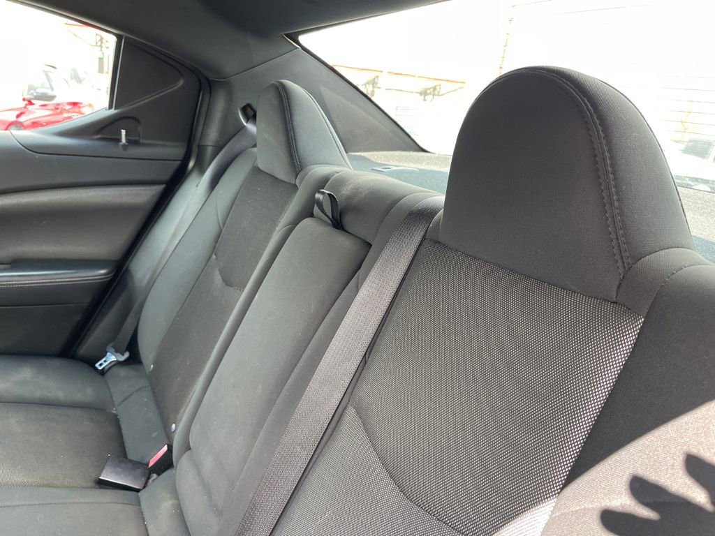 Used 2013 Dodge Avenger SXT image 9