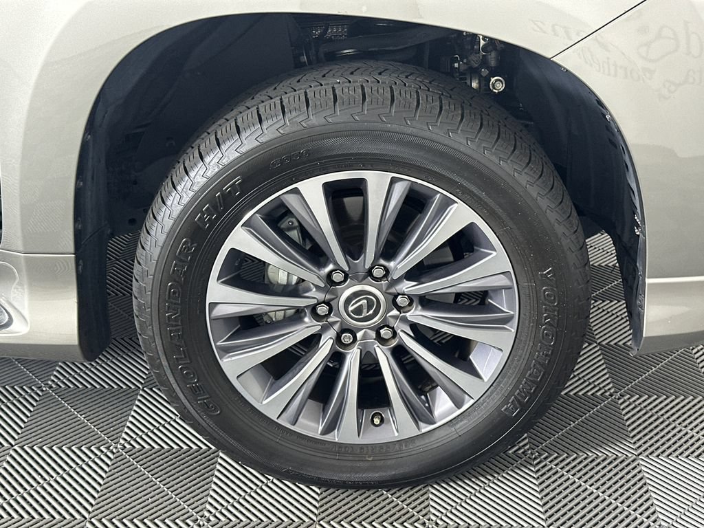 Used 2021 Lexus GX 460 Luxury w/ Accessory Package AWD/4WD image 12