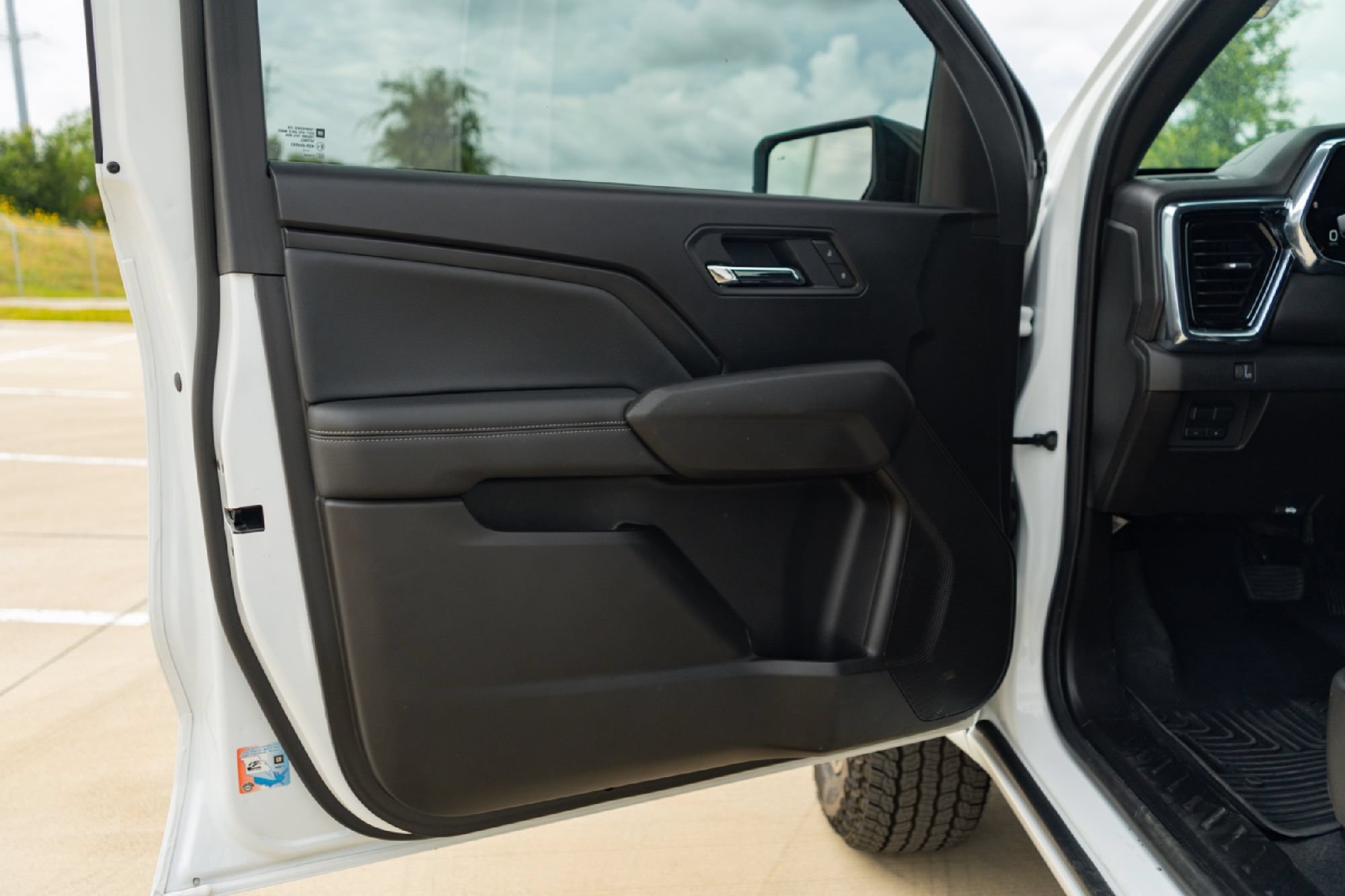 Used 2025 GMC Canyon Elevation w/ Convenience Package RWD image 19