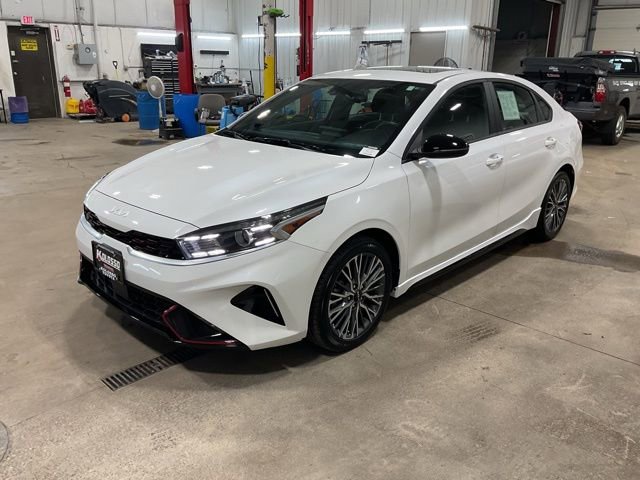 Used 2024 Kia Forte GT-Line w/ GT-Line Premium Package image 3