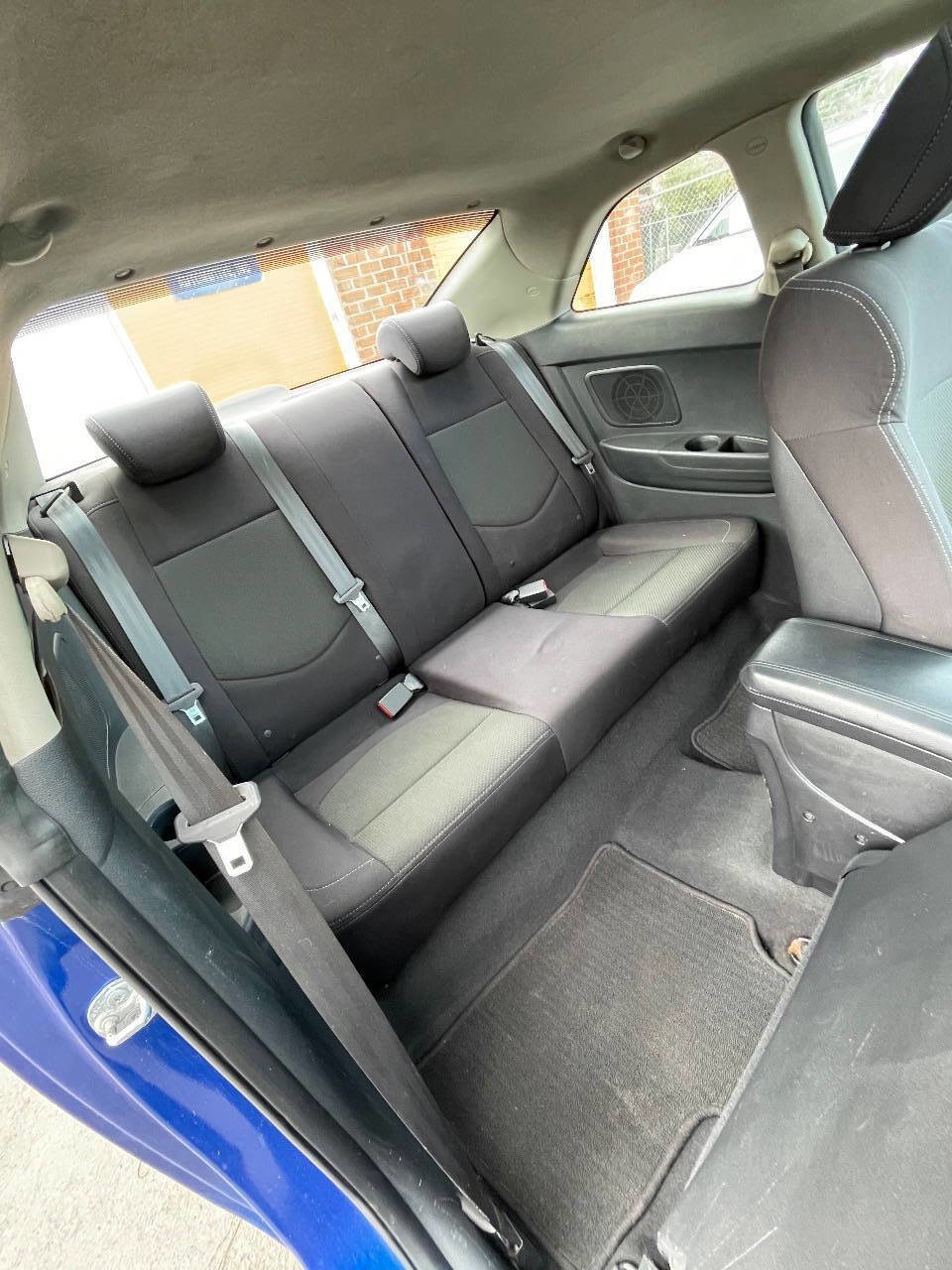 Used 2010 Kia Forte Koup EX image 19