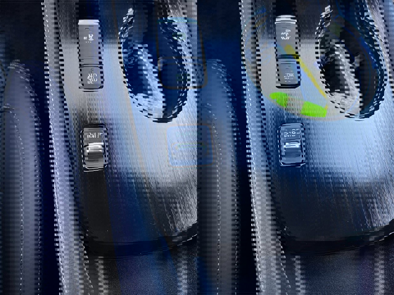 Certified 2025 Nissan Rogue Platinum image 18