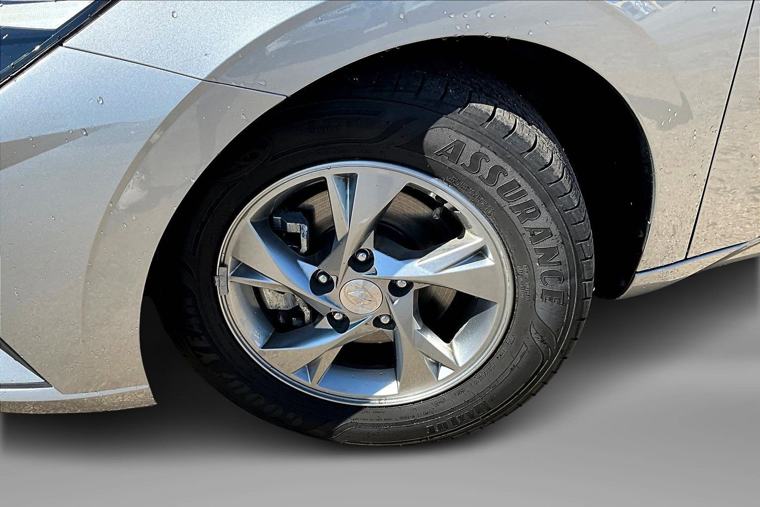 Used 2021 Hyundai Elantra SE image 8