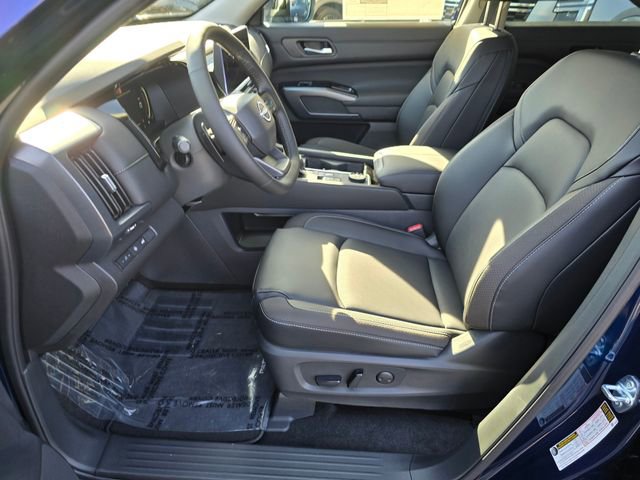 New 2026 Nissan Pathfinder SL image 18