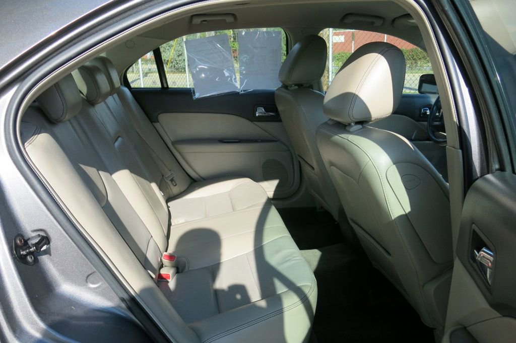 Used 2010 Ford Fusion SEL AWD/4WD image 14