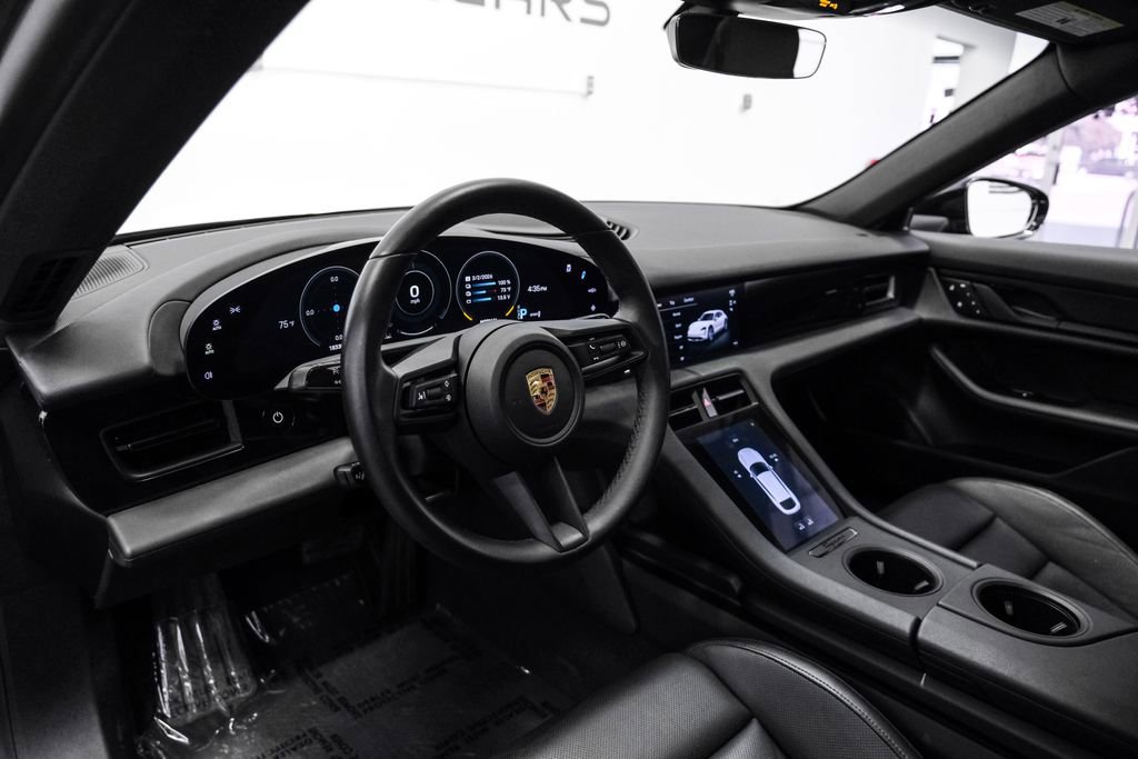 Used 2023 Porsche Taycan 4 Cross Turismo image 3