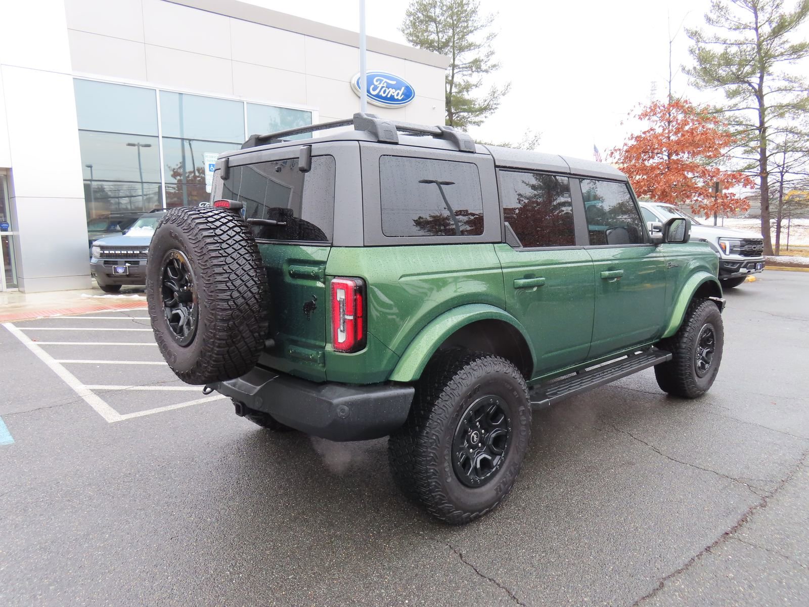 Used 2022 Ford Bronco Outer Banks image 5