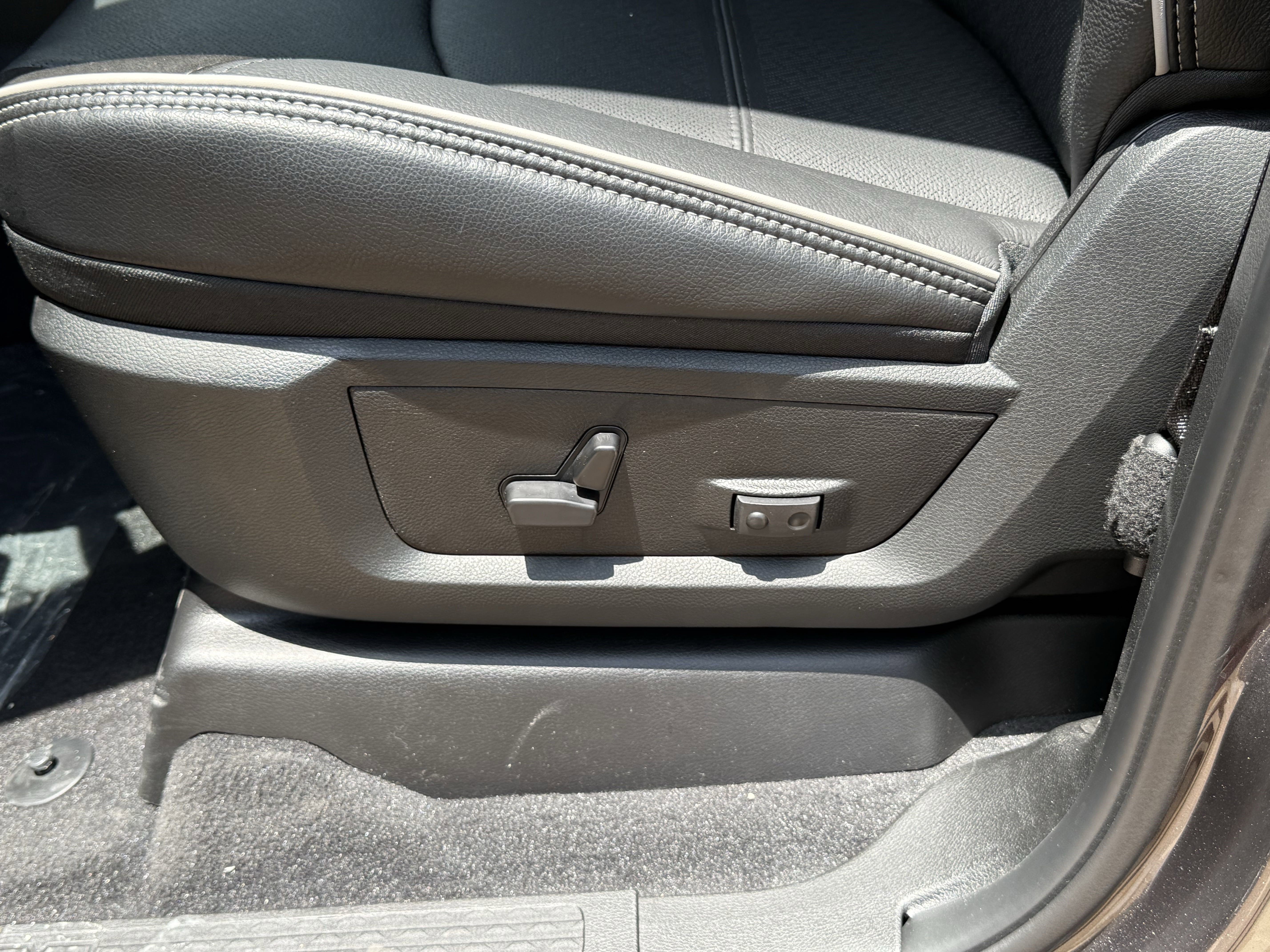 New 2025 RAM 2500 Laramie image 13