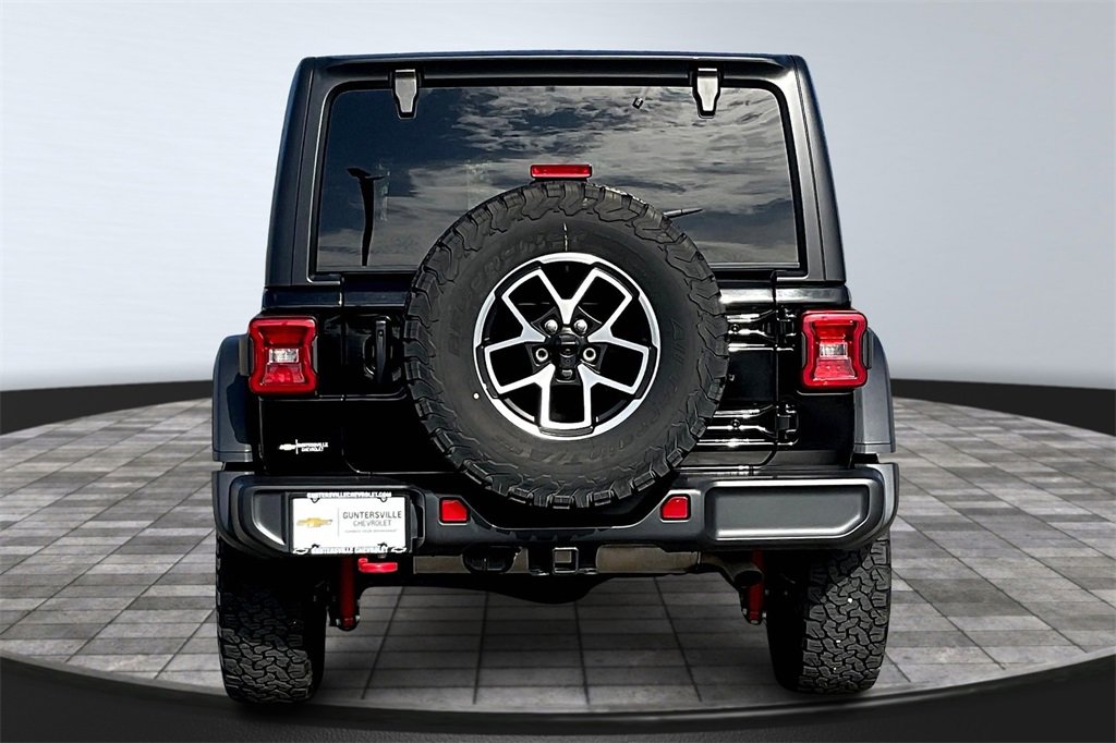Used 2024 Jeep Wrangler Unlimited Rubicon image 4