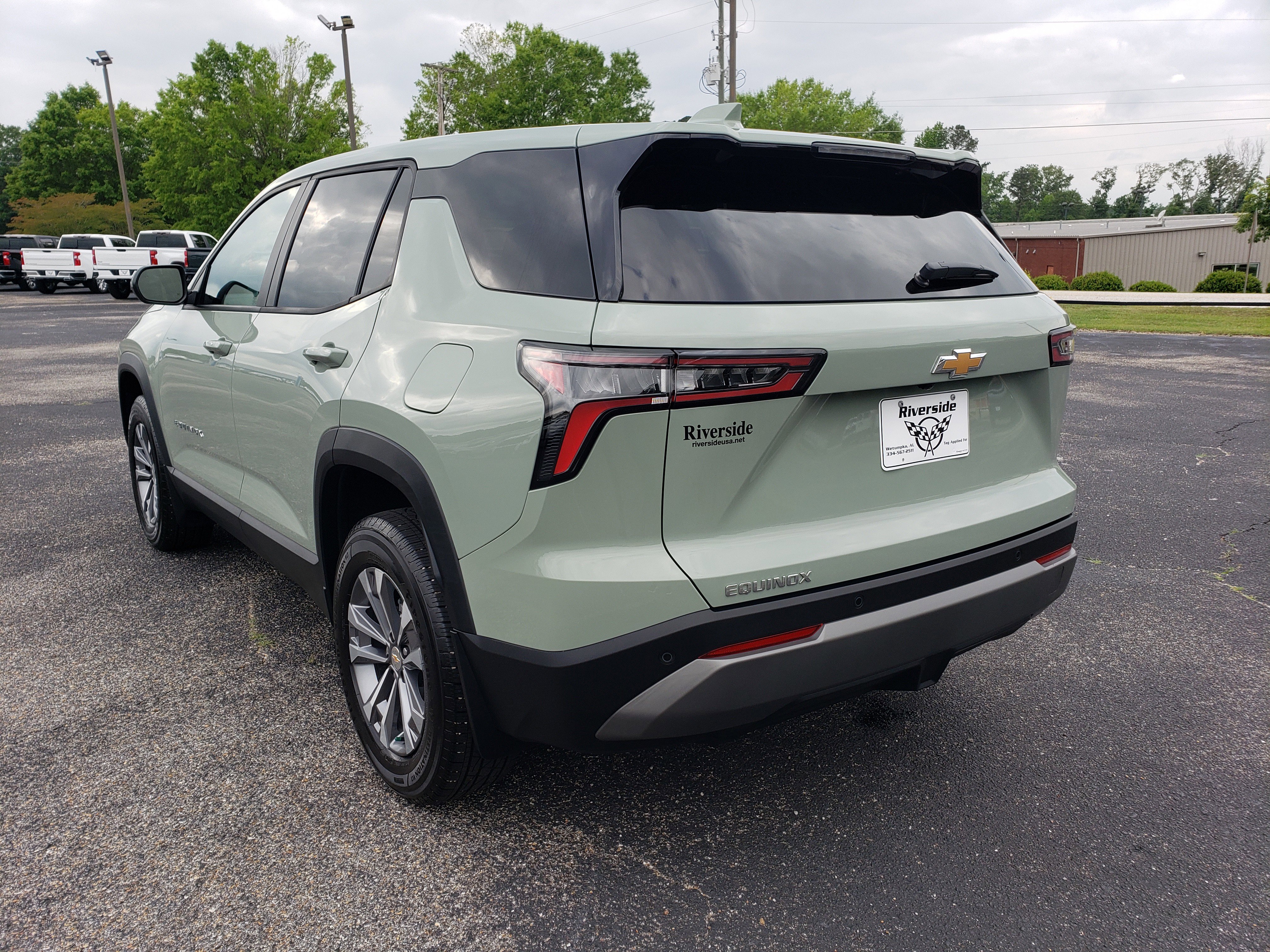 Used 2026 Chevrolet Equinox LT w/ Convenience Package II FWD image 4