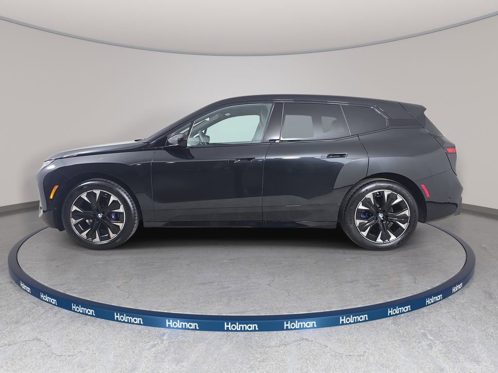 Used 2026 BMW iX xDrive45 w/ M Sport Package AWD/4WD image 9