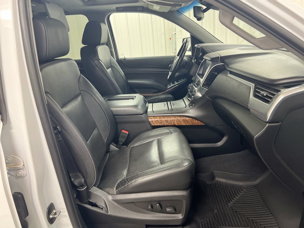 Used 2019 Chevrolet Tahoe Premier AWD/4WD image 23