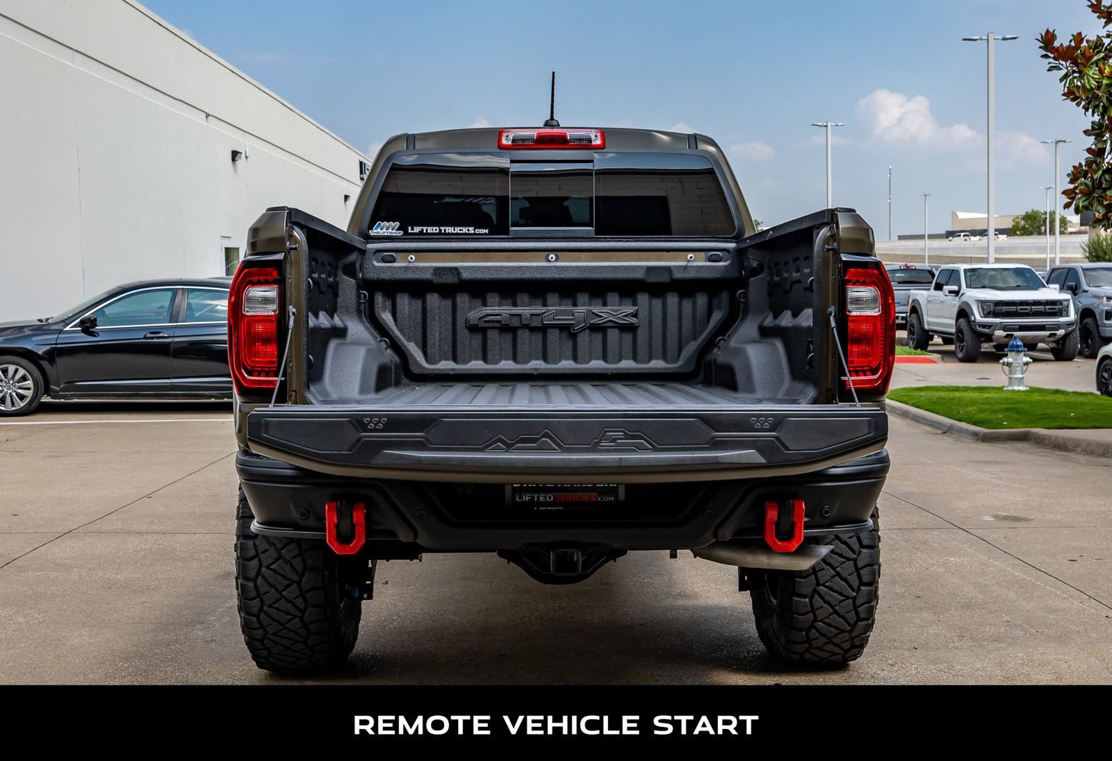 Used 2024 GMC Canyon AT4X w/ AT4X AEV Edition AWD/4WD image 8