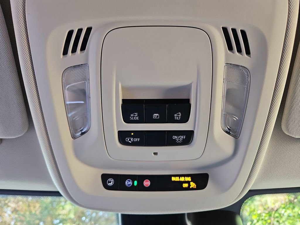 Used 2023 Buick Envision Essence w/ Sport Touring Package AWD/4WD image 19