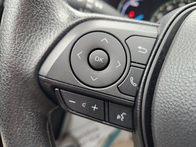 Used 2025 Toyota RAV4 XLE image 38