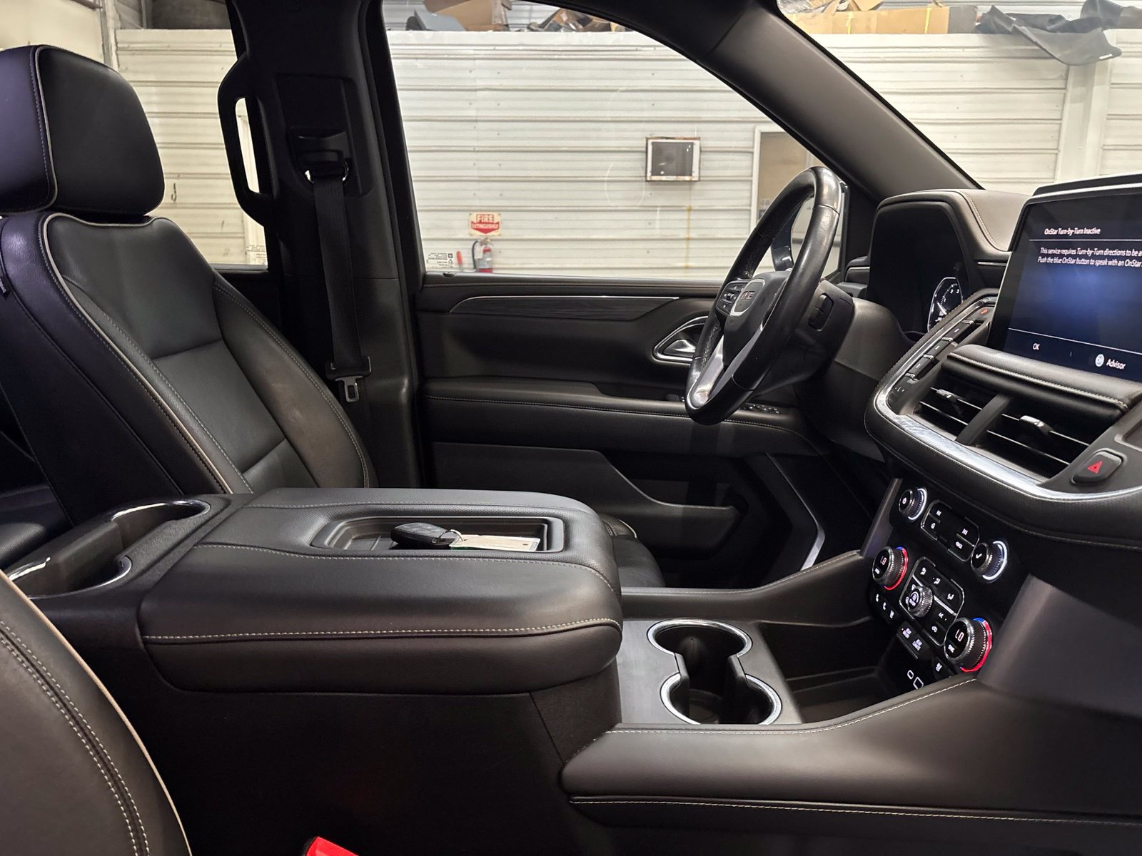Used 2021 GMC Yukon SLT AWD/4WD image 25