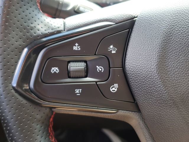 Certified 2024 Chevrolet Trax RS w/ Driver Confidence Package FWD image 22