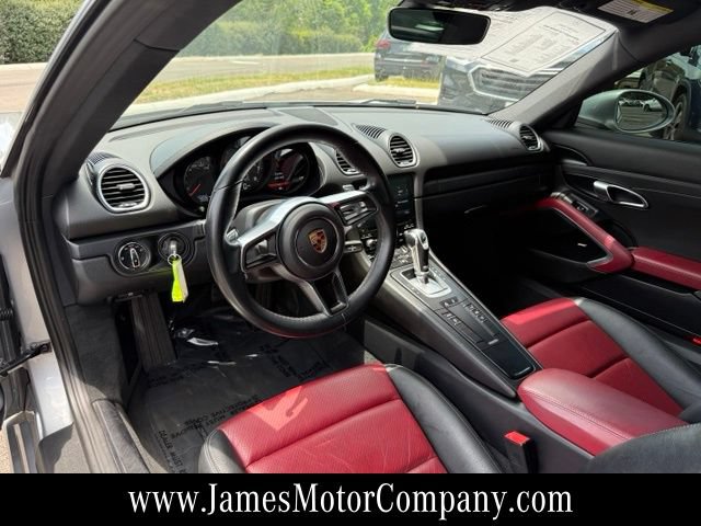 Used 2019 Porsche 718 Cayman RWD image 10