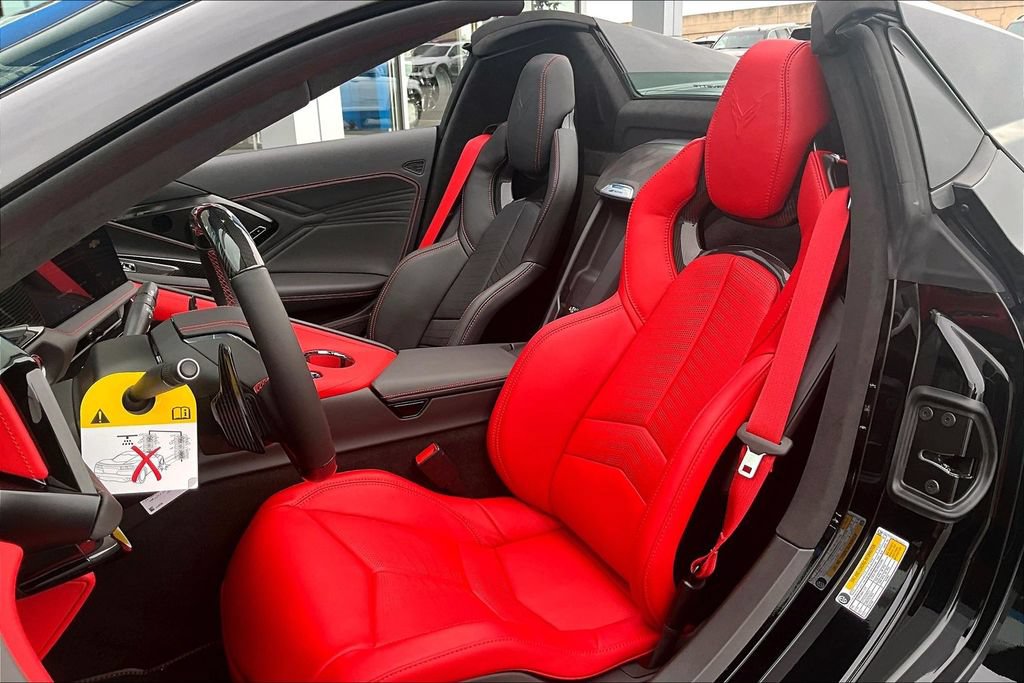 New 2026 Chevrolet Corvette Z06 w/ Stealth Interior Trim Package RWD image 9
