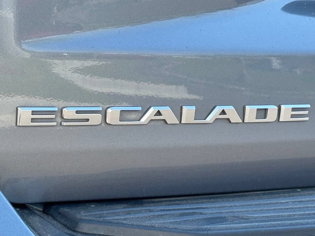 Used 2021 Cadillac Escalade Premium Luxury AWD/4WD image 10