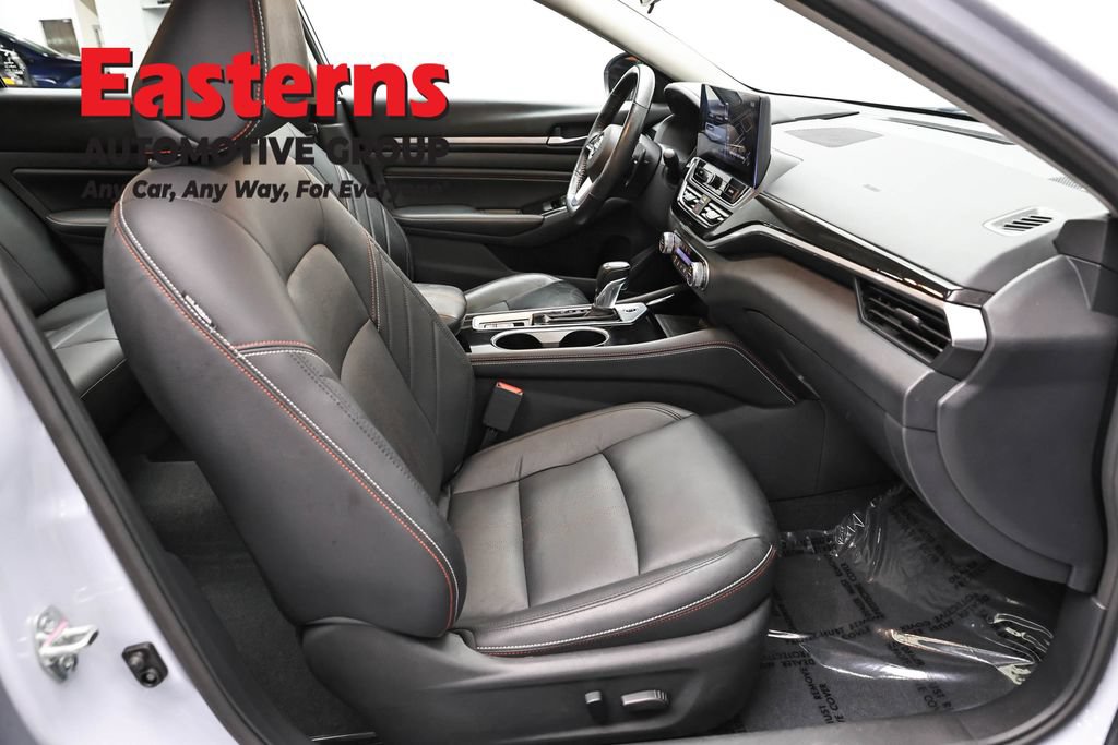 Used 2023 Nissan Altima 2.0 SR FWD image 25