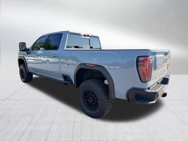 Used 2025 GMC Sierra 2500 AT4X AWD/4WD image 3