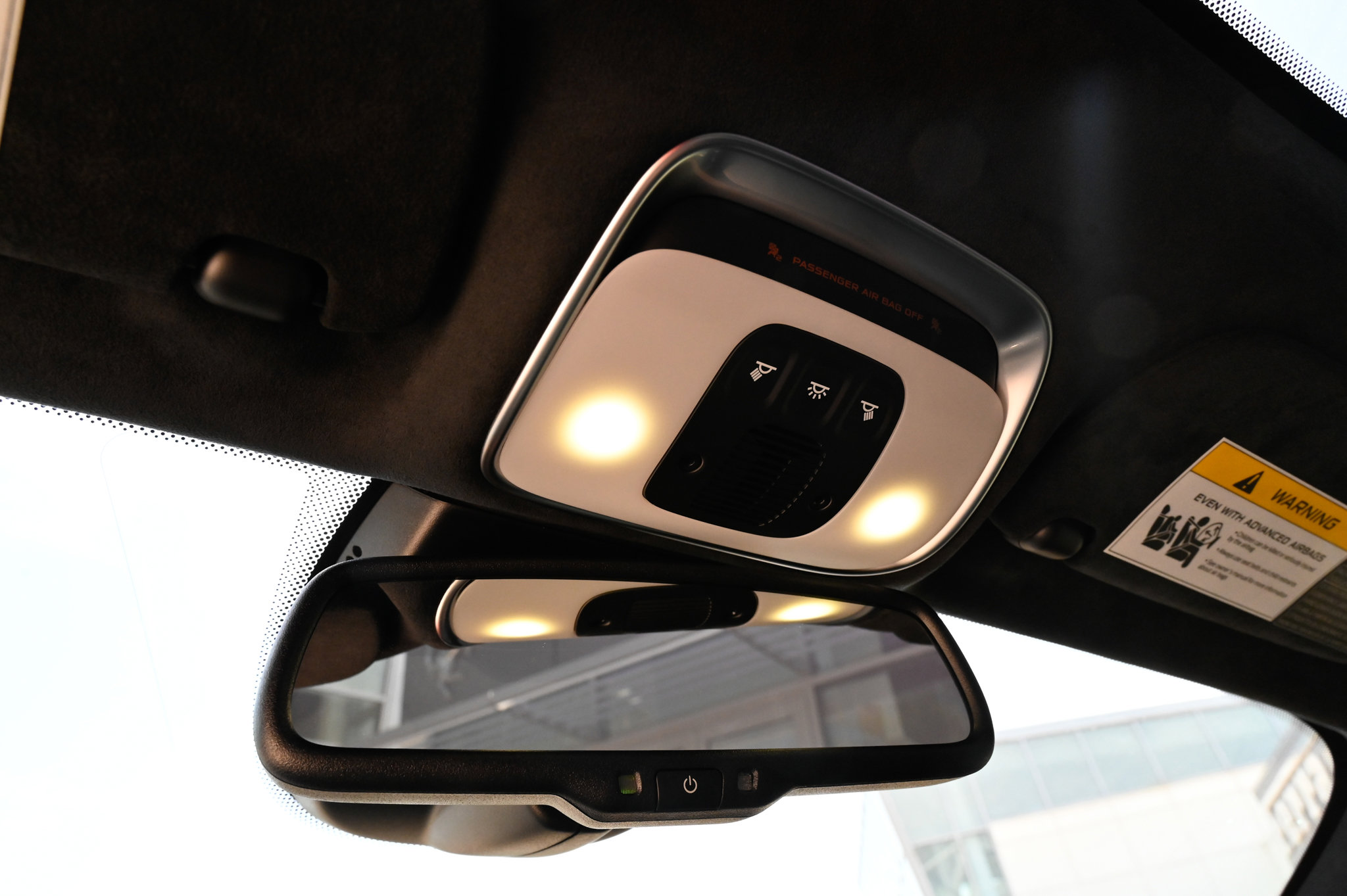 Used 2023 McLaren GT RWD image 31