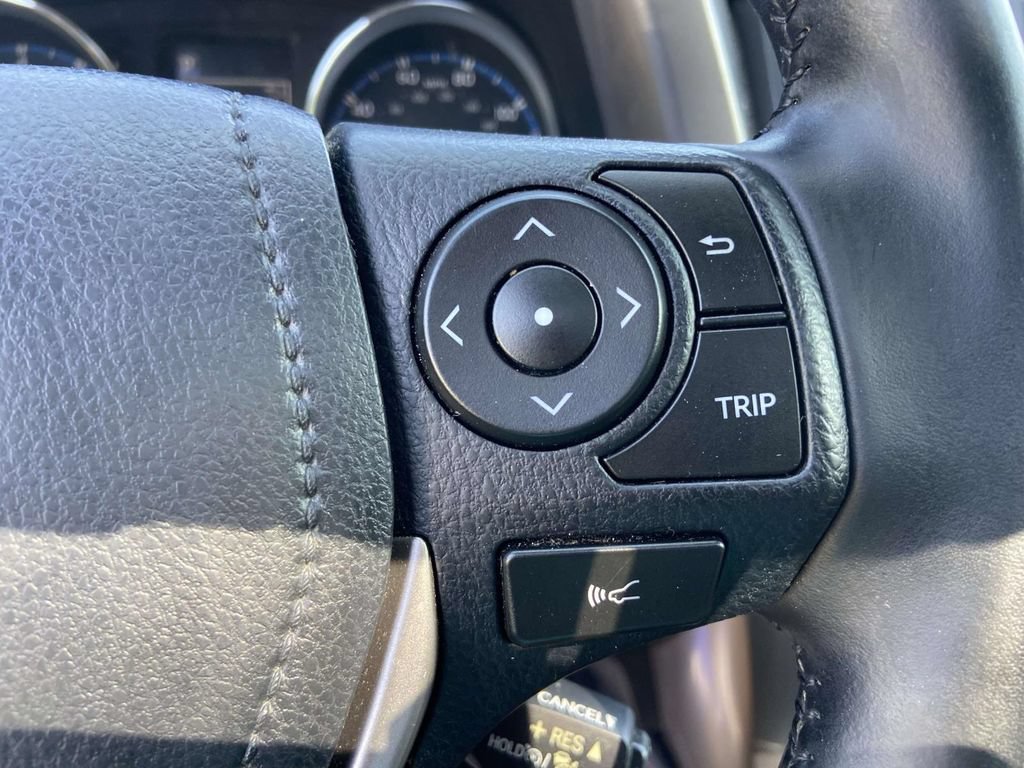 Used 2017 Toyota RAV4 Limited FWD image 34
