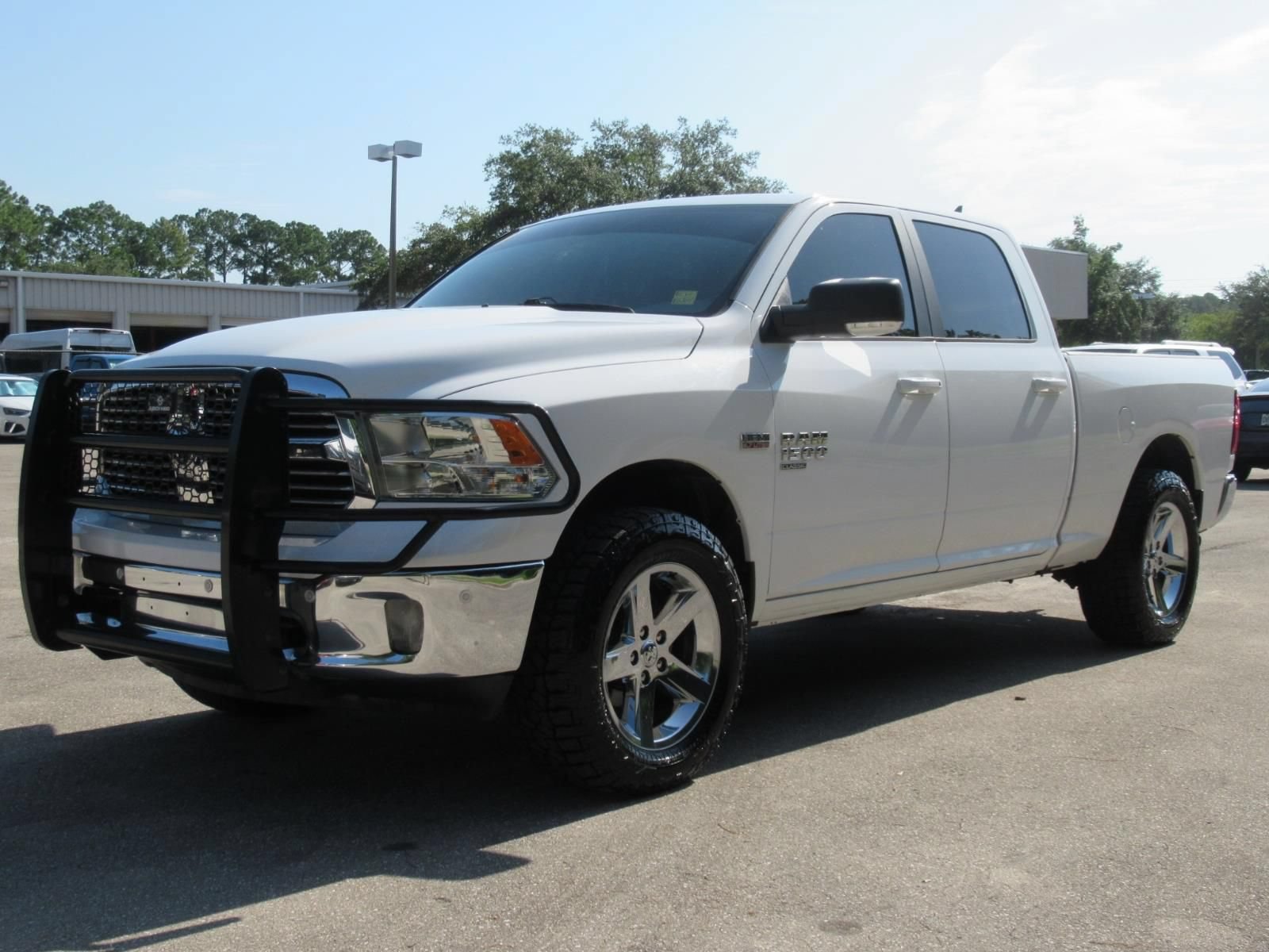 Used 2019 RAM 1500 Big Horn AWD/4WD image 3