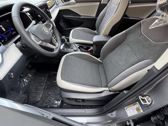 New 2026 Volkswagen Taos SE image 25