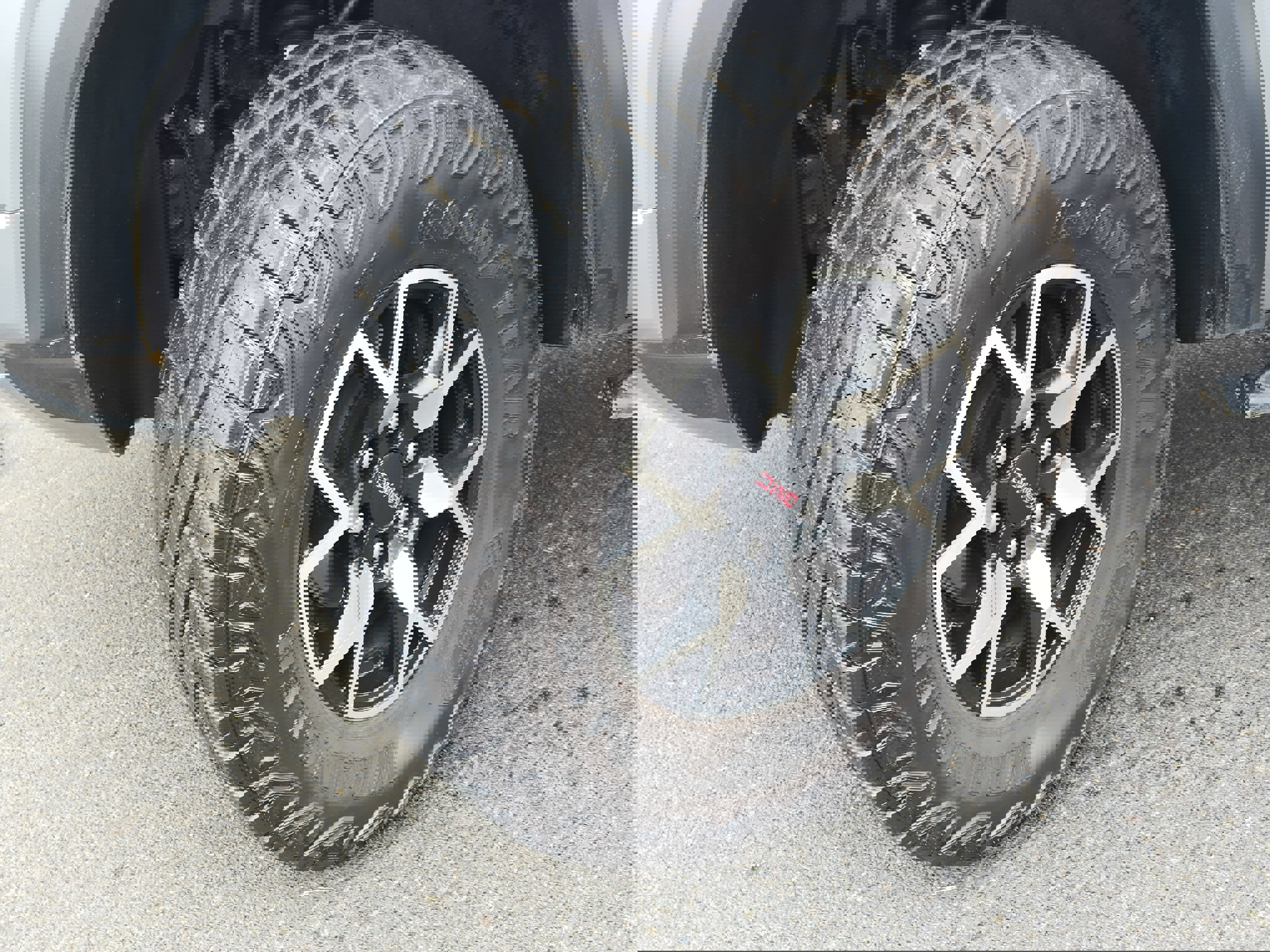 Used 2024 GMC Canyon AT4X image 31