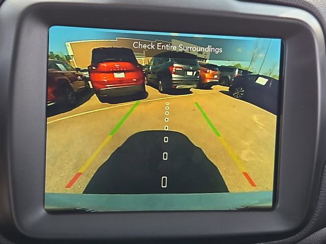 Used 2023 Jeep Renegade Latitude w/ Sun/Sound Group image 17