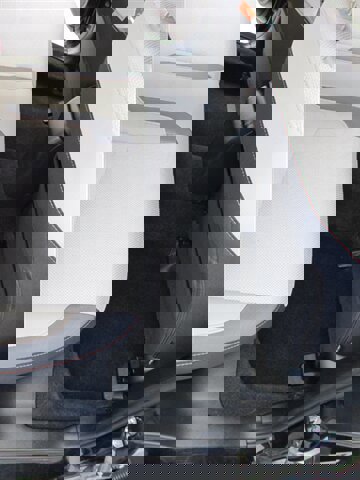 Used 2017 Subaru Crosstrek 2.0i Premium image 16