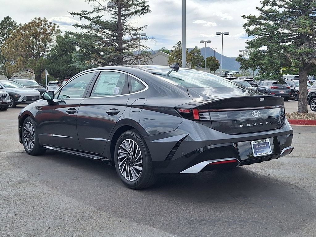 New 2025 Hyundai Sonata Limited FWD image 5