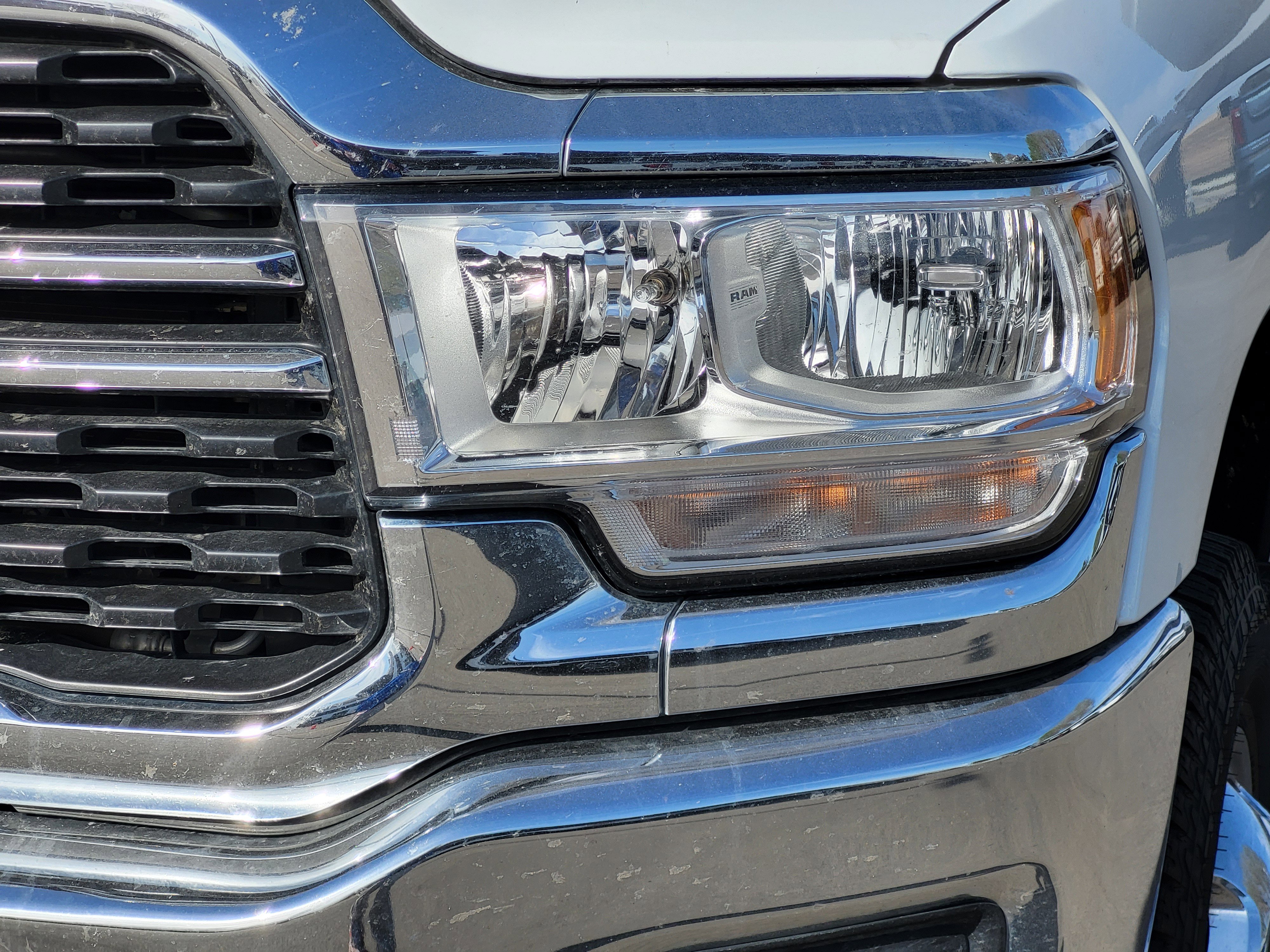 Used 2024 RAM 3500 SLT w/ Quick Order Package 2YG SLT AWD/4WD image 8