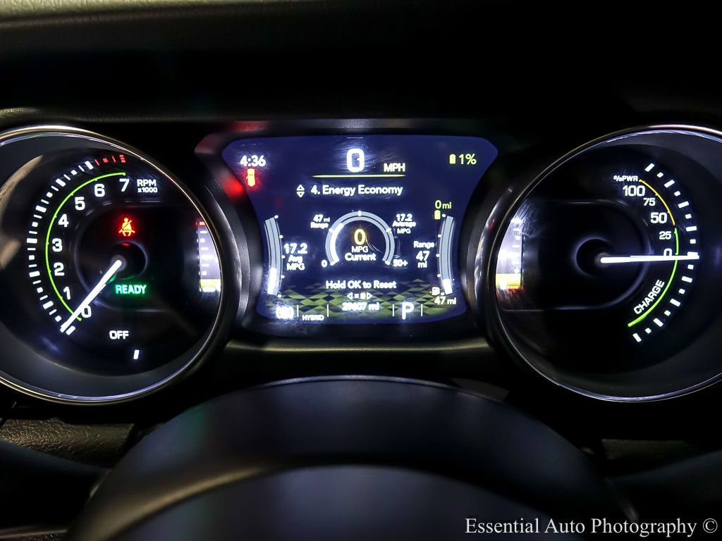 Used 2023 Jeep Wrangler Unlimited Sahara w/ Cold Weather Group image 16