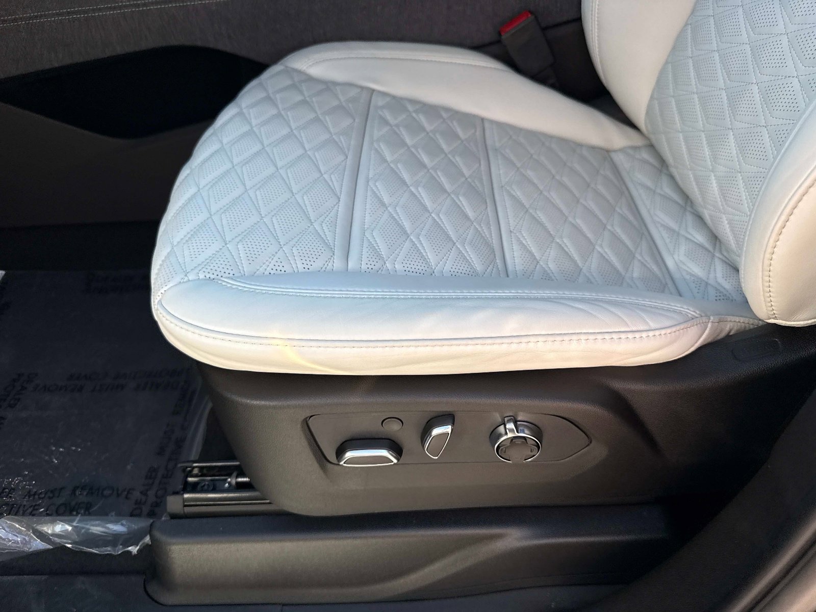 Used 2026 Cadillac Escalade Platinum Sport image 44