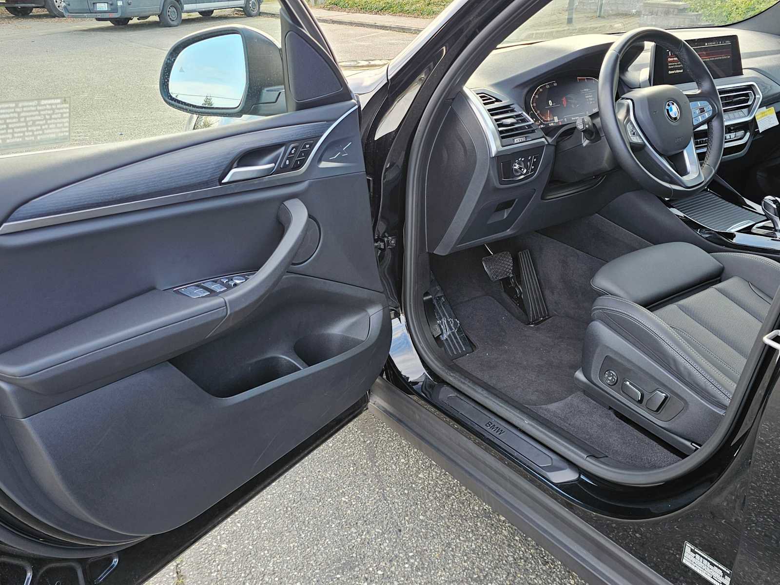 Used 2024 BMW X3 xDrive30i w/ Convenience Package w/ZPA image 19