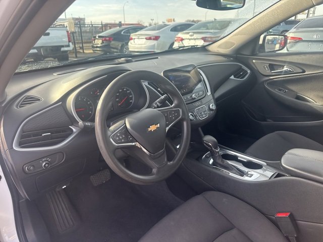 Used 2023 Chevrolet Malibu LT w/ Driver Confidence Package image 9