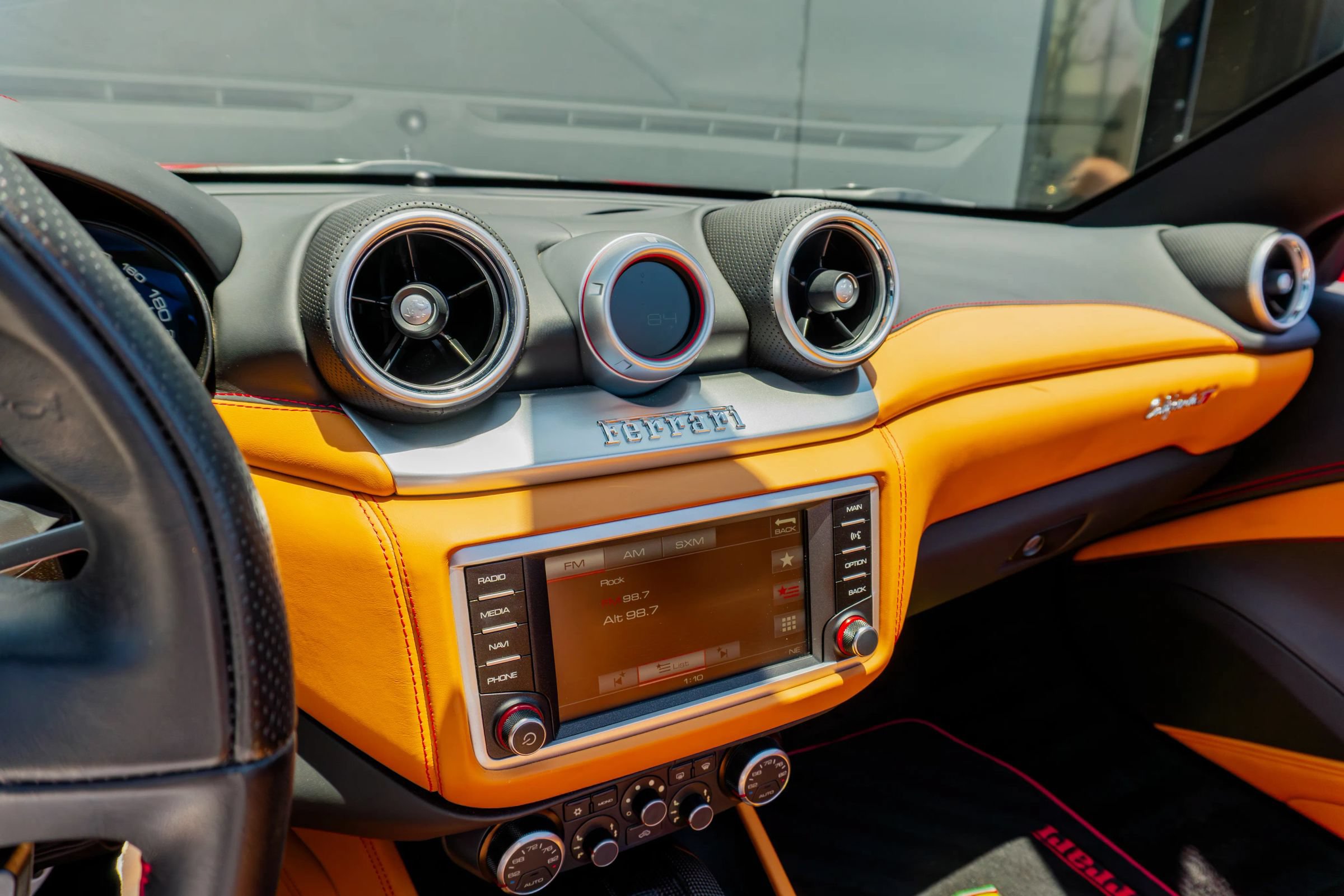 Used 2016 Ferrari California T RWD image 68