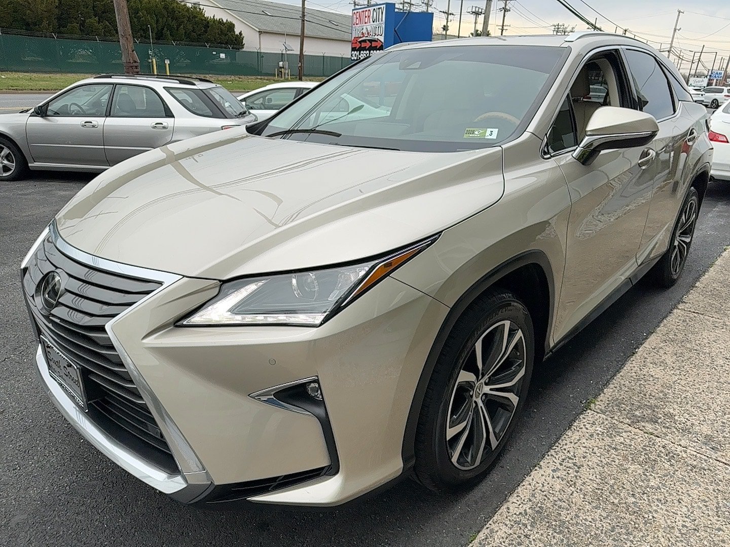 Used 2017 Lexus RX 350 AWD w/ Premium Package image 4