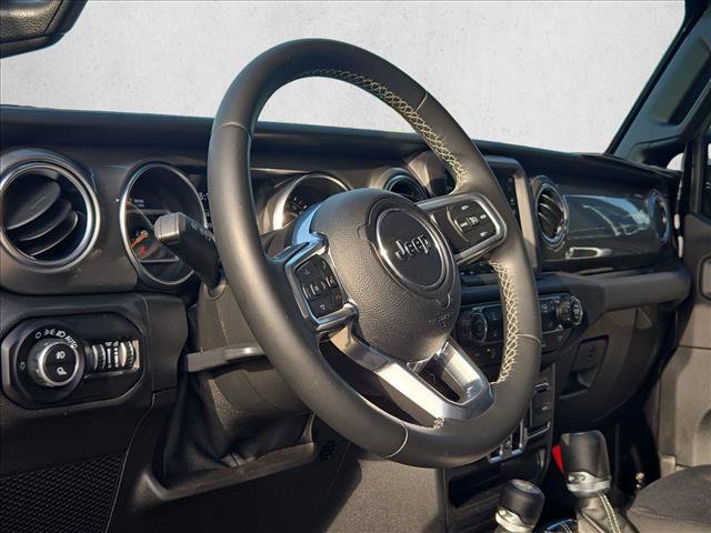 Used 2020 Jeep Gladiator Overland AWD/4WD image 9