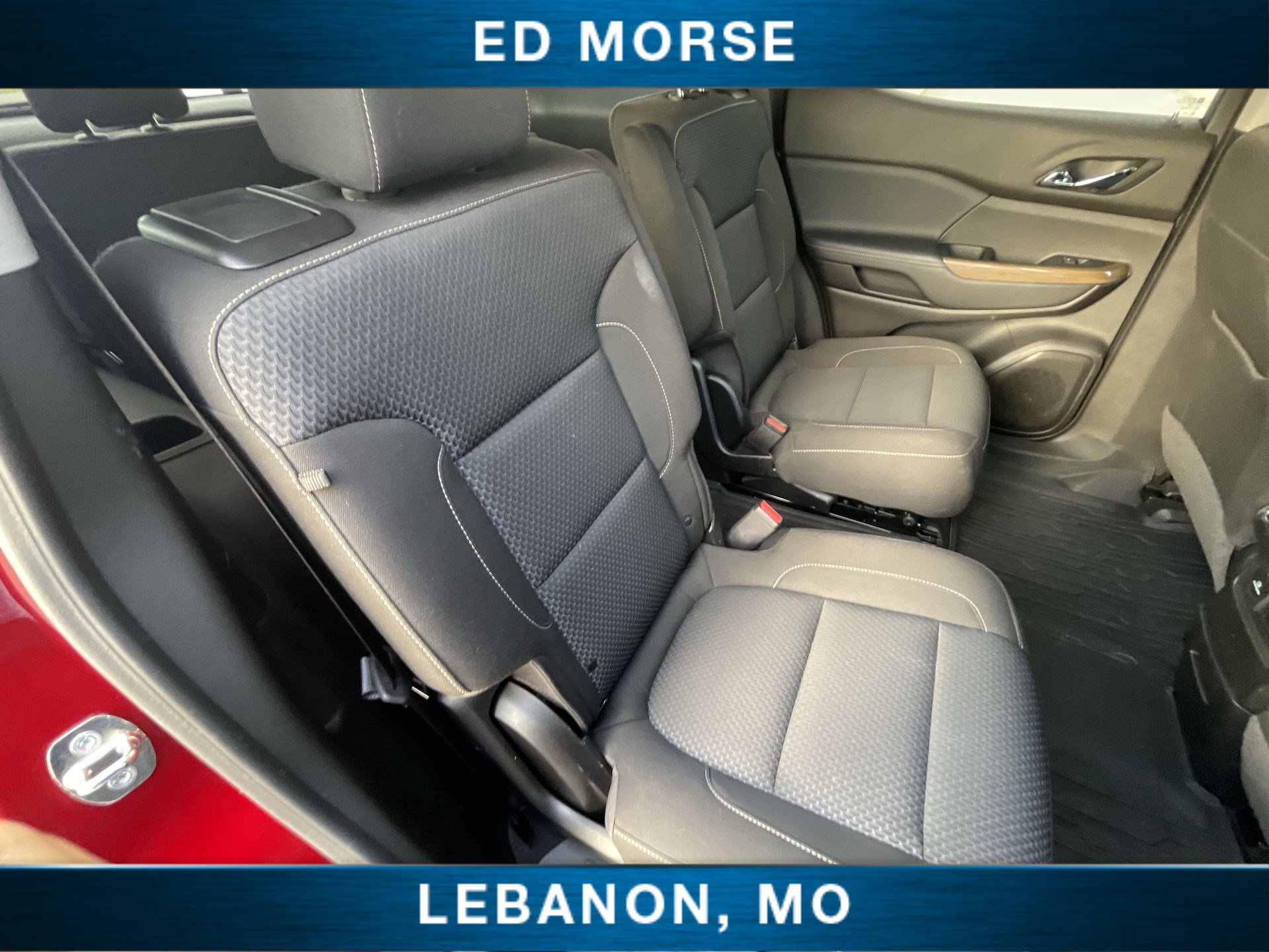 Used 2023 GMC Acadia SLE w/ Driver Convenience Package image 25