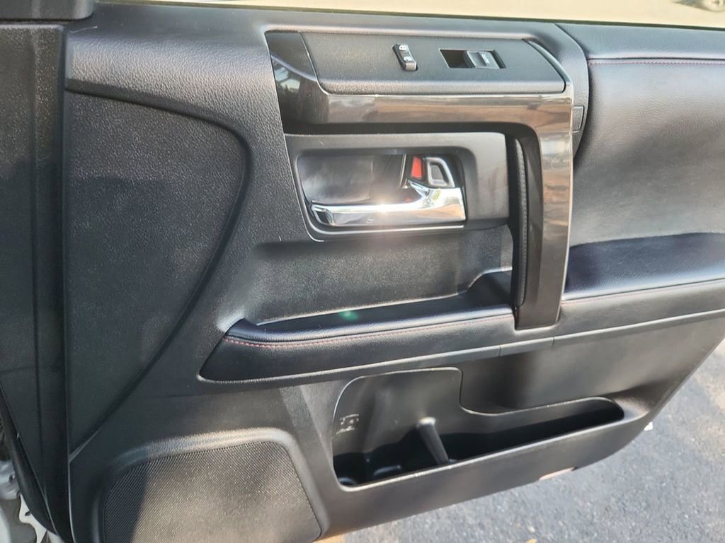Used 2024 Toyota 4Runner TRD Off-Road Premium image 17