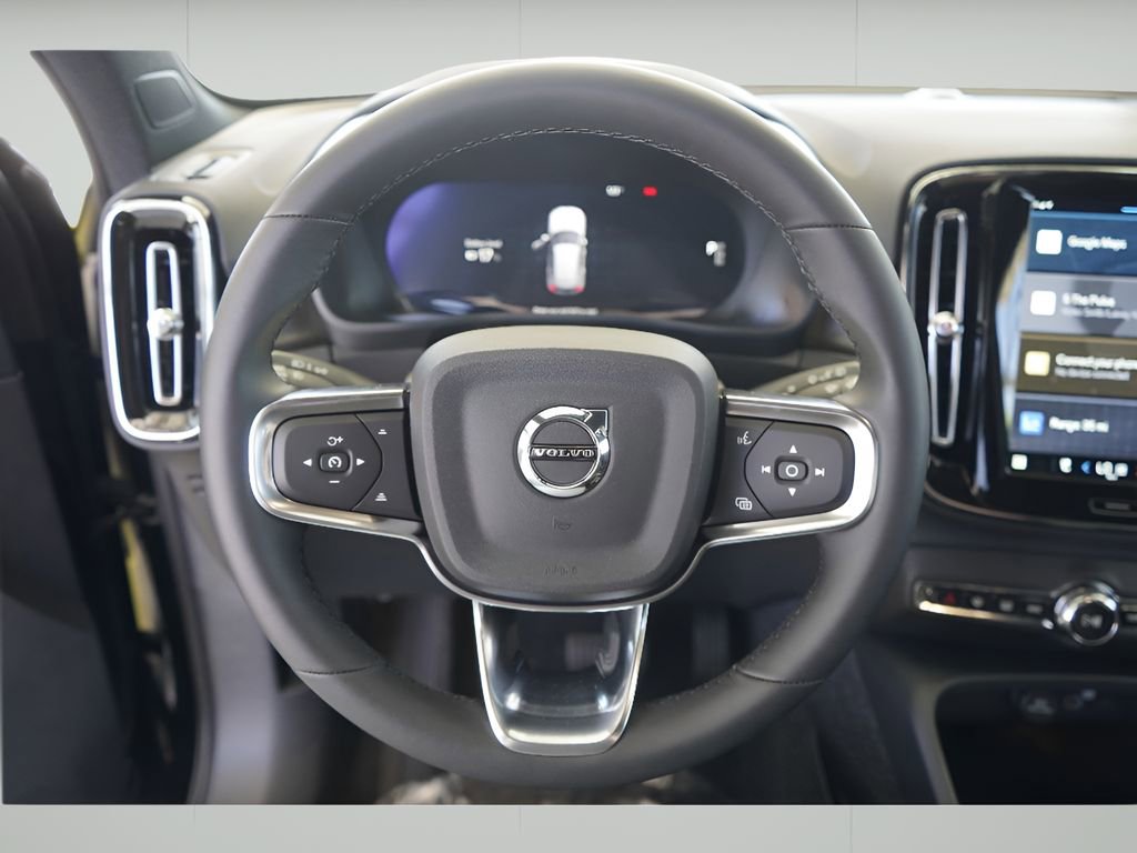 New 2025 Volvo EX40 Core w/ Climate Package image 9