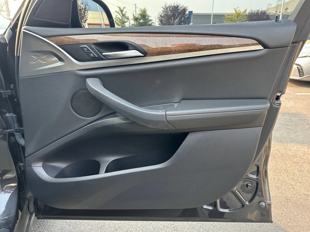 Used 2018 BMW X3 xDrive30i AWD/4WD image 16