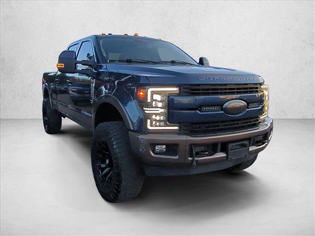 Used 2017 Ford F350 Lariat w/ Lariat Value Package image 3